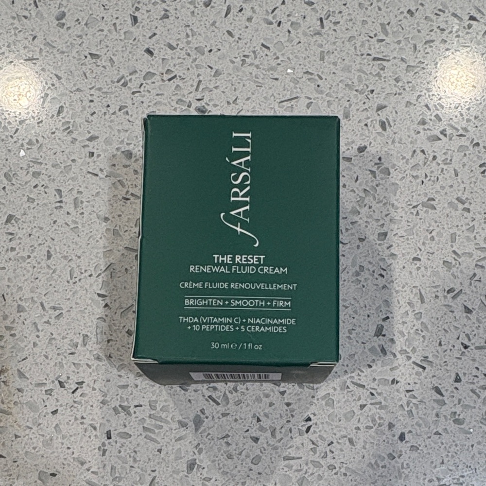 FARSALI The Reset Renewal Fluid Cream in Deep Green
